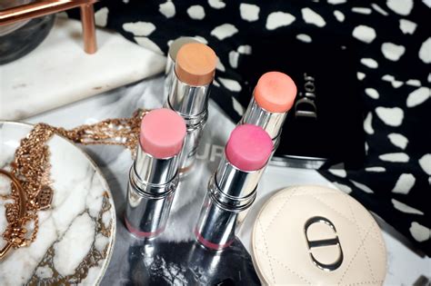 Stick Glow Blush: Summer Dune Collection Blush Stick 